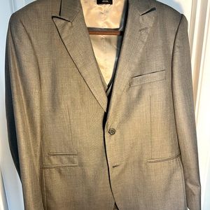 Beautiful Gray 3 -Piece Suit